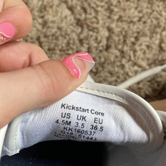 white keds shoes! - Picture 2 of 3